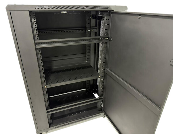 3BS Rack 27U inside. eg-tech